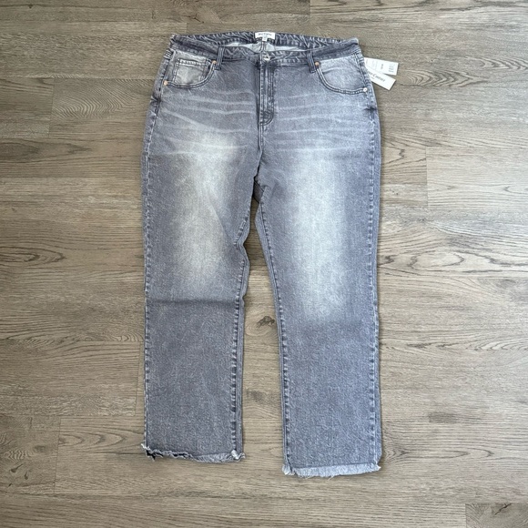 Juicy Couture Plus-Size Venice Straight Leg Jeans Size 18W Grey Marble Wash NWT - Picture 5 of 13